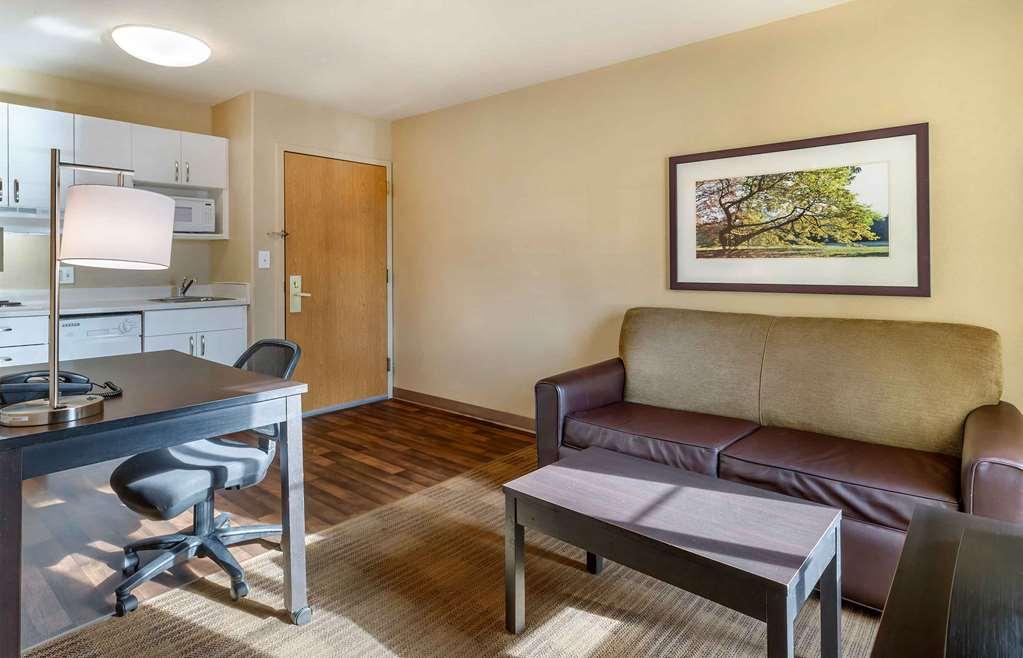 Extended Stay America Suites - Boston - Westborough - Computer Dr Room photo